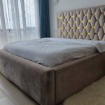 5by6 Chesterfield Velvet Bed