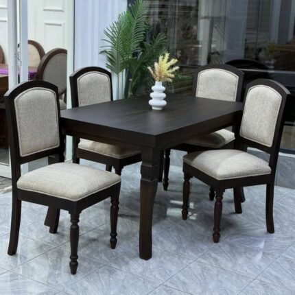 Four-seater Dining Set