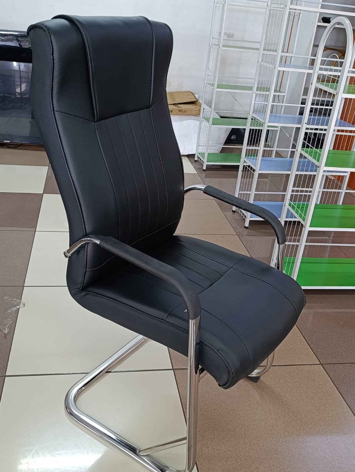 2026/07/8325.jpg Visitor Chair - Image 1