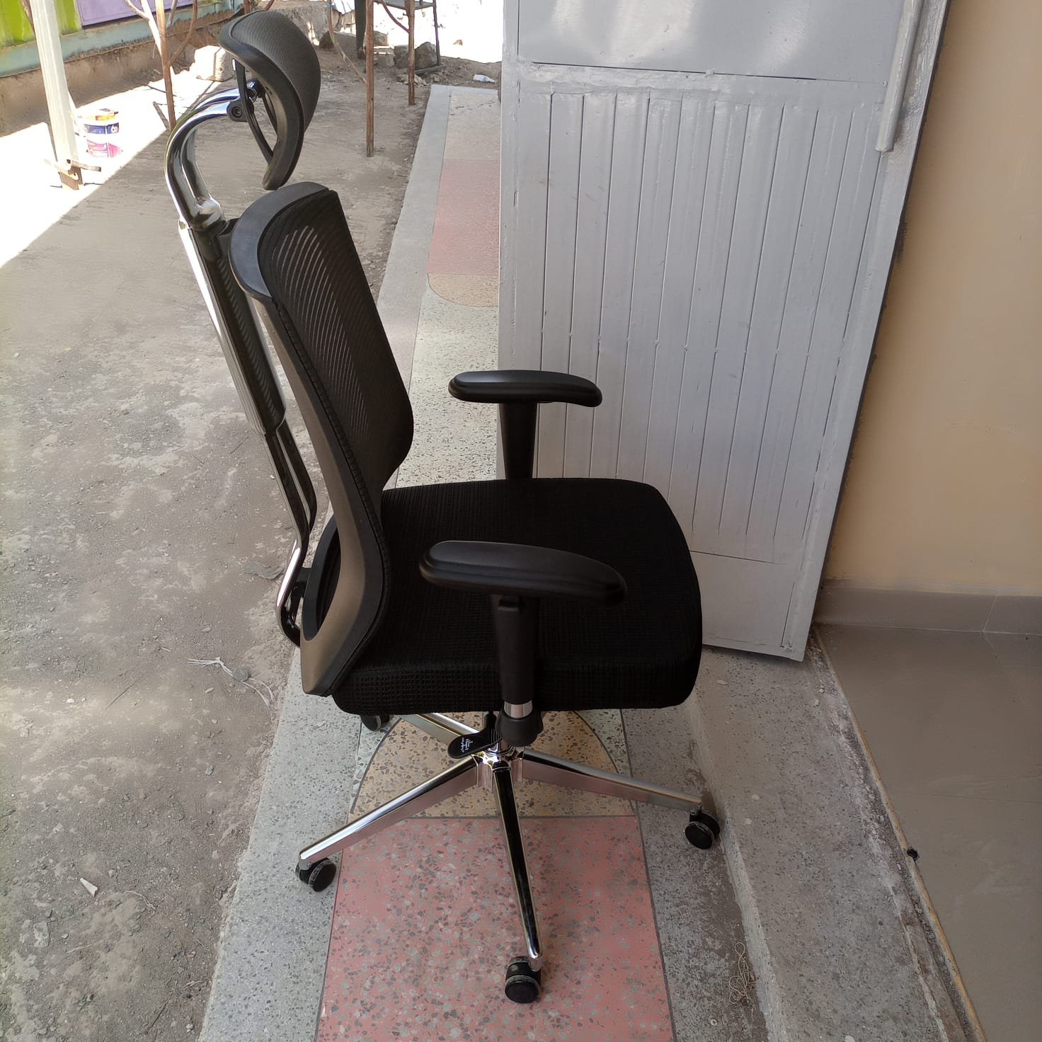 2026/07/8327.jpg Executive Chair - Image 1