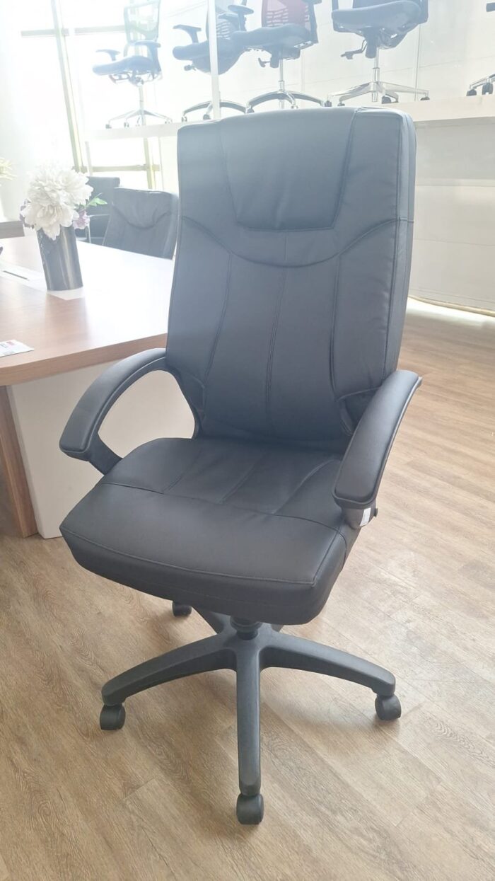 Leather Executive Office Chair - Image 2