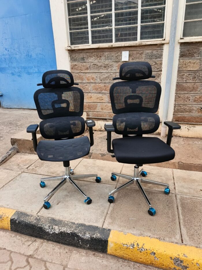 ErgoMesh Office Chairs - Image 2