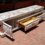 Extendable Glass tv stand