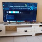 Extendable Glass tv stand