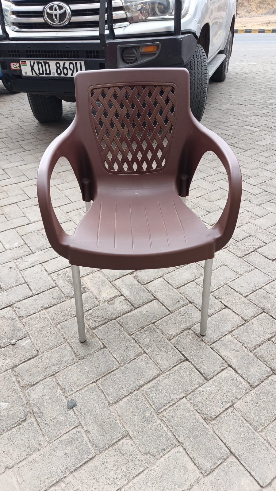 2026/09/16452.jpg ArmRest Plastic Chair - Image 1