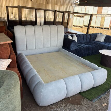 5×5 Chester Bed