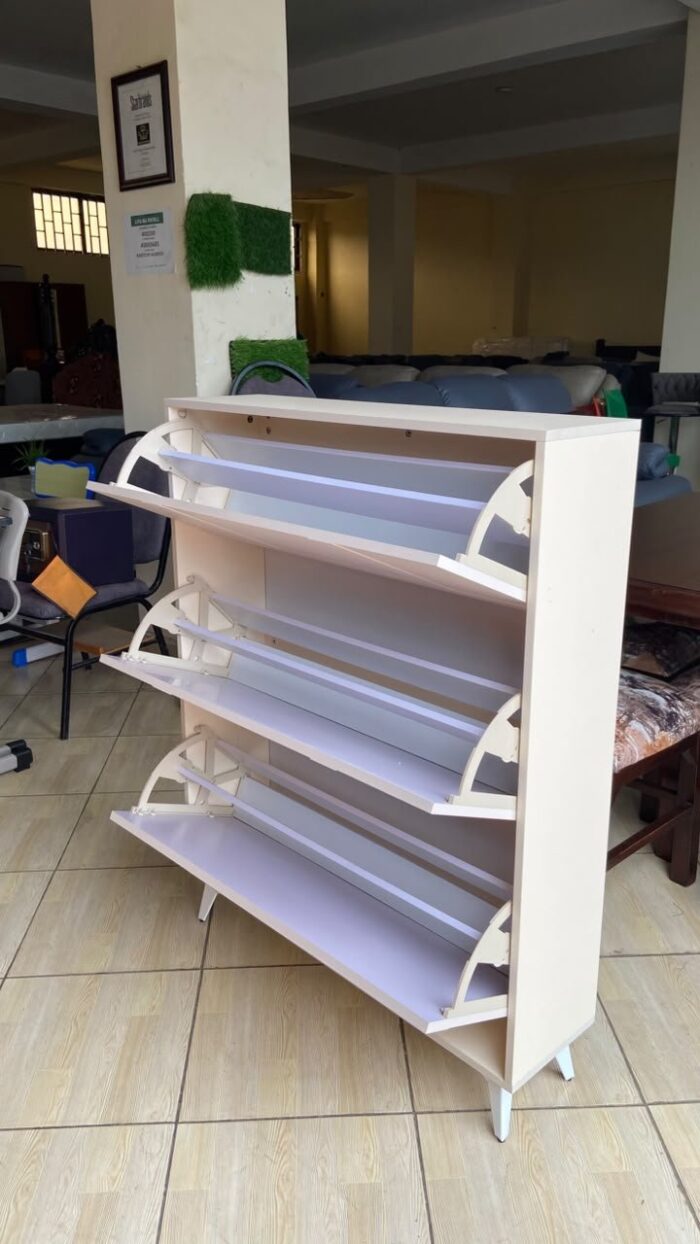 Modern Show Rack - Image 2